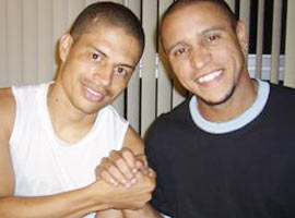 Süper starlardan tur güvencesi