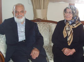 Dayanamayıp ben de meydana gittim
