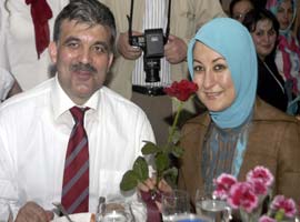 İlk kez Hayrunnisa Gül'ü anlattılar