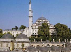 İstanbul'un ilk Selatin Cami'si