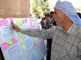 Genç siviller Anayasa'yı tamir edecek