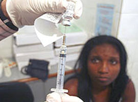 Gönüllü kobaylar AIDS'e yakalandı