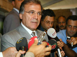 Şahin: Öcalan'a kötü muamele yok