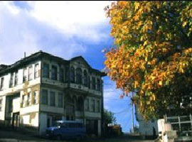 Bu ilçede dükkan kapıları kilitlenmiyor