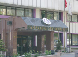 Anayasa Mahkemesi başkansız