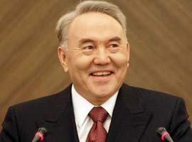 İlk devlet başkanı konuk Nazarbayev