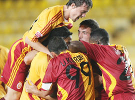 Sessiz derbide 'Aslan' kükredi - Foto