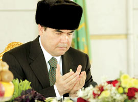 Türkmenistan'da Kadir Gecesi affı