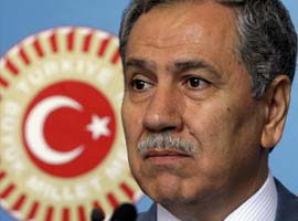 Arınç: Gecikmenin sorumlusu Sezer