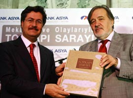 Ortaylı Topkapı Sarayı'nı kitaplaştırdı