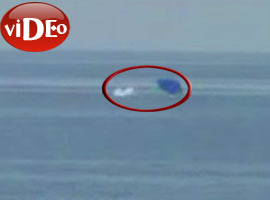 Paraşütçünün denize çakıldığı an - Video