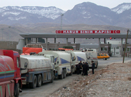 Tezkere çıkarken gözler Habur'da