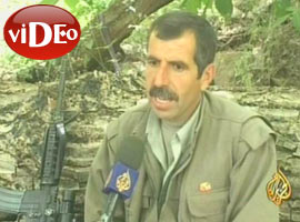 Teröristler ekranda cirit atıyor  - Video