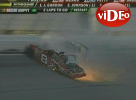 Yarışlarda kaza üstüne kaza - Video