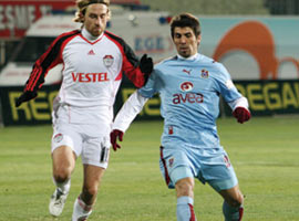 Vestel'den Yanal'a 3 gollü uğurlama