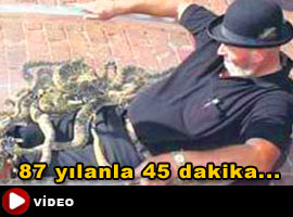 87 yılanla 45 dakika - Video