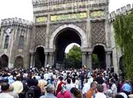 800 bin öğrencinin gözü Başbakanlık'ta