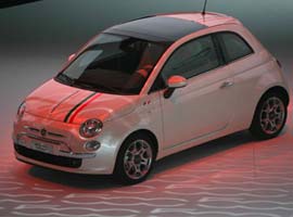 2008'de yılın otomobili Fiat 500 - Foto