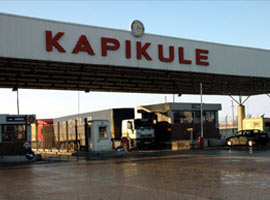 Kapıkule TIR geçişlerine açıldı