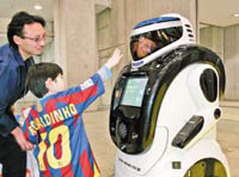 Bu robot teröristi yüzünden tanıyor 