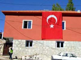 Türkiye'de bir ilk; üstü cami, altı cemevi