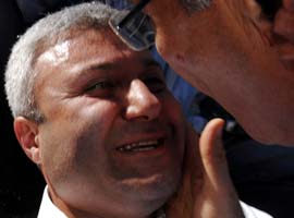 Tuncay Özkan CHP'ye doğru