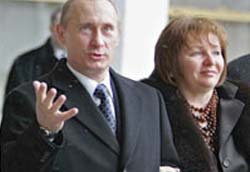 Putin Rusya'da gücüne güç kattı