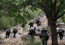 Mehmetçik teröristlere göz açtırmıyor