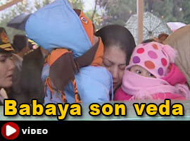 İkizlerden şehit babaya  son bakış - Video