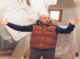 Adada 'kaçak kilise' krizi 