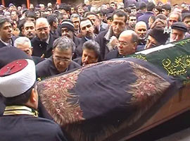 Dumanlı'nın annesi toprağa verildi