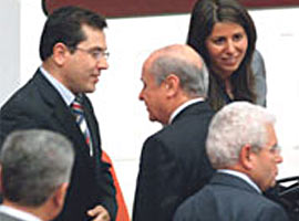 DTP'lilerden MHP'liye 'incir' esprisi