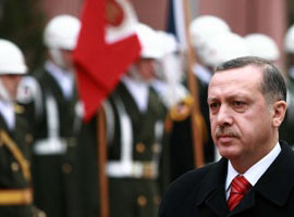 Başbakan: Asker 'gerekeni' yapıyor