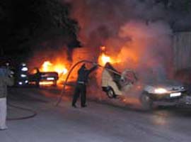 İstanbul'da 6 otomobil kundaklandı  