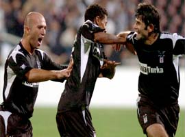 Beşiktaş'ın uçağında panik