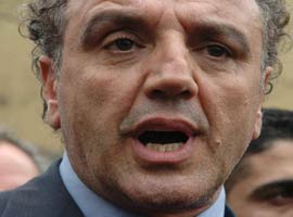 Mecliste gazeteci-vekil gerginliği