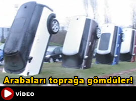 Araçları baş aşağı diktiler ! - Video