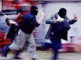 Adana'da film gibi banka soygunu