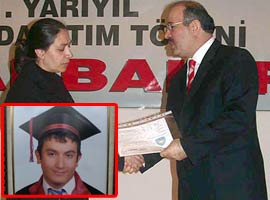 Karnesini Bakan Çelik verdi