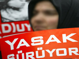 Başörtüsü bahane tezgah şahane!