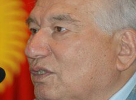 Aytmatov Nobel'e aday