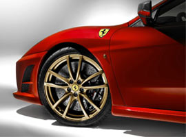 700 bin YTL'lik Ferrari, Türkiye'de!