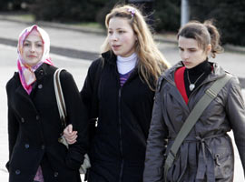 Yasakçı rektörlere YÖK'ten cevap !