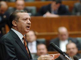 AKP ‘mini anayasa paketi’nde kararsız