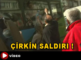 Protestocular hızını alamadı! - VİDEO