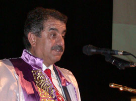 Rektör 5 yılda dünyayı turlamış 