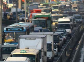  Olimpiyat meşalesi geldi, trafik felç oldu