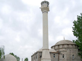 Sefer iptal ettiren minare tıraşlandı