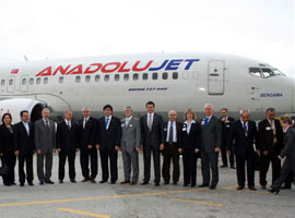 Anadolujet uçuşlara başladı