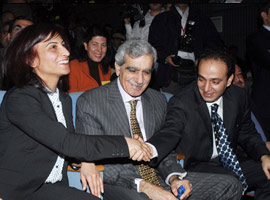  DTP, 'çatı' partisi için kolları sıvadı